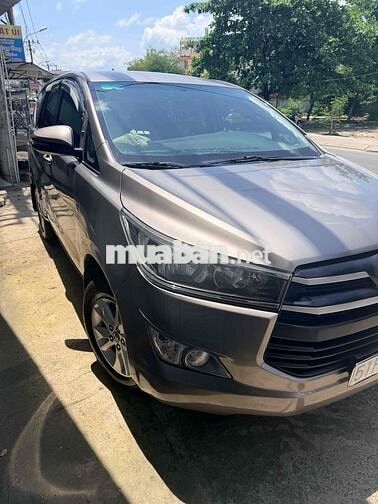 Toyota Innova 2016 Số sàn màu Nâu