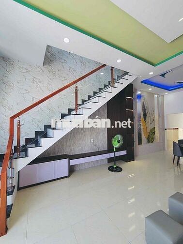NHÀ MỚI 2 TẦNG SHR 3TỶ780 NGAY CẦU LỚN
