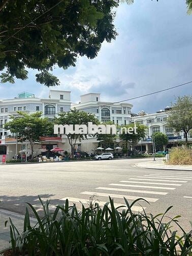 Đất nền trong KĐT Vạn Phúc-Hiệp Bình-DT 5x20m=100m2-Giá hơn 10 tỷ xíu.