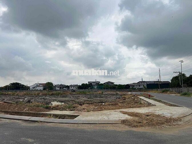 Đất nền trong KĐT Vạn Phúc-Hiệp Bình-DT 5x20m=100m2-Giá hơn 10 tỷ xíu.