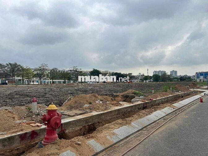 Đất nền trong KĐT Vạn Phúc-Hiệp Bình-DT 5x20m=100m2-Giá hơn 10 tỷ xíu.