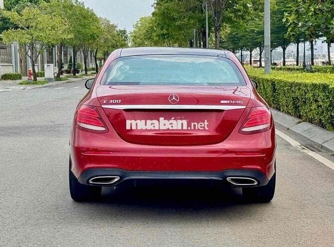 Mercedes-Benz E300 AMG 2020 Đỏ