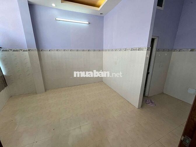Nhà cho thuê hẻm xe hơi Q11 giá 10tr còn thương lượng cọc 1 

