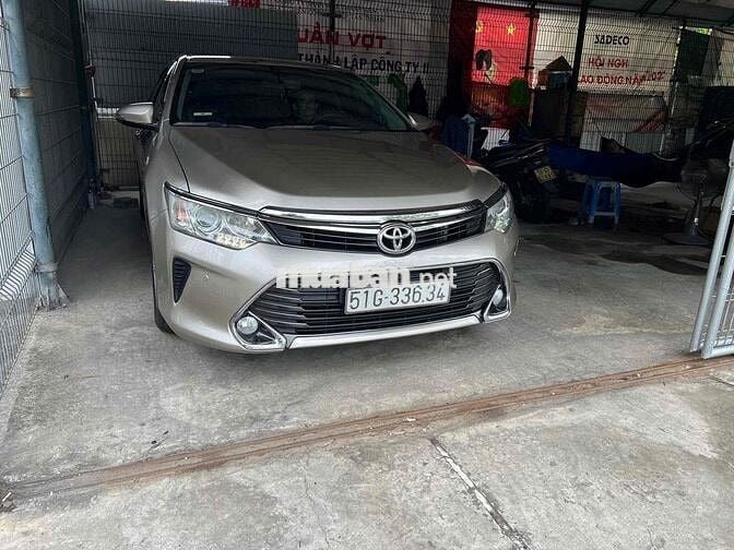 Toyota Camry 2.5Q 2017 Vàng cát