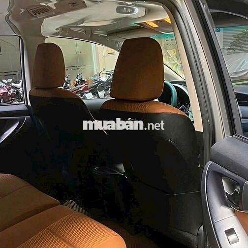 Gia đình bán xe Toyota Innova 2.0E đời cuối 2017