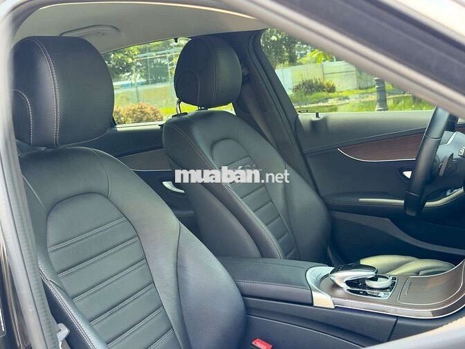 Mercedes-Benz C200 Exclusive 2020 23.600 km