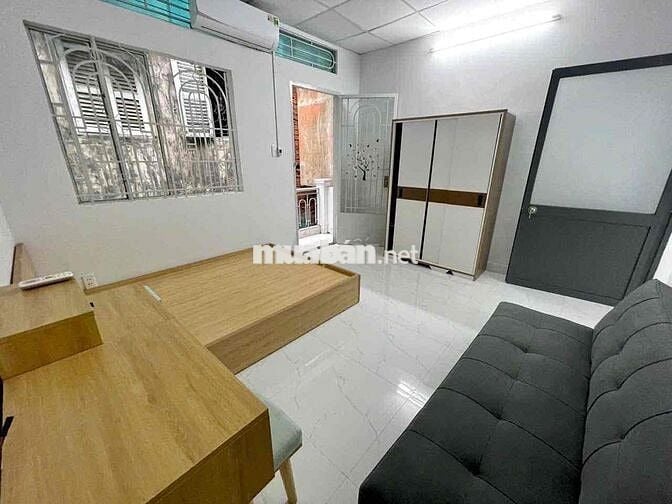 cho thuê nhà nguyên căn full nội thật 4pn 2wc vị trí đg lê hồng phong
