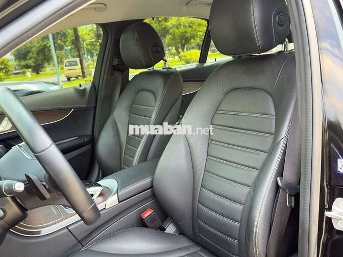 Mercedes-Benz C200 Exclusive 2020 23.600 km