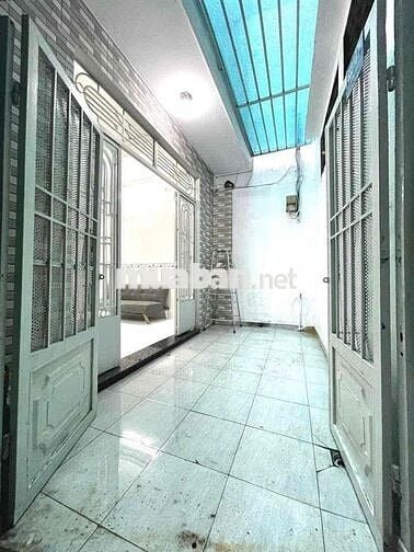 cho thuê nhà nguyên căn full nội thật 4pn 2wc vị trí đg lê hồng phong