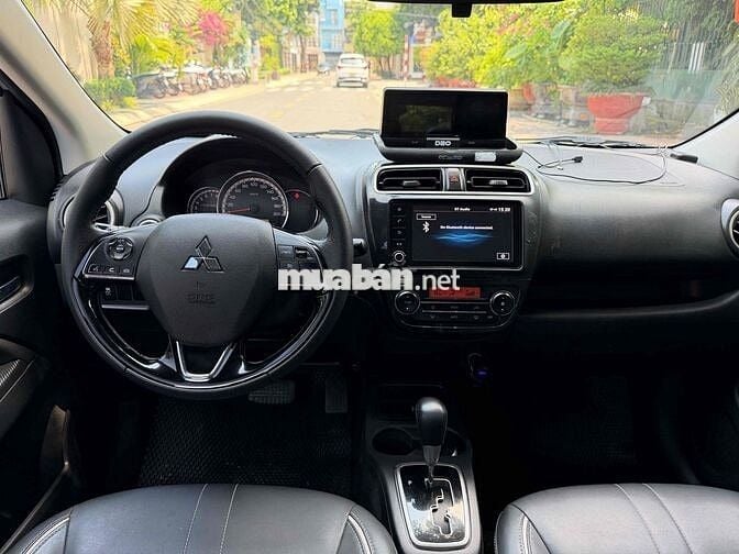 Mitsubishi Attrage Premium 1.2 Tự động 2023 Trắng