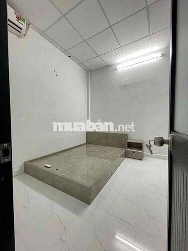 cho thuê nhà nguyên căn full nội thật 4pn 2wc vị trí đg lê hồng phong