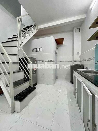 cho thuê nhà nguyên căn full nội thật 4pn 2wc vị trí đg lê hồng phong
