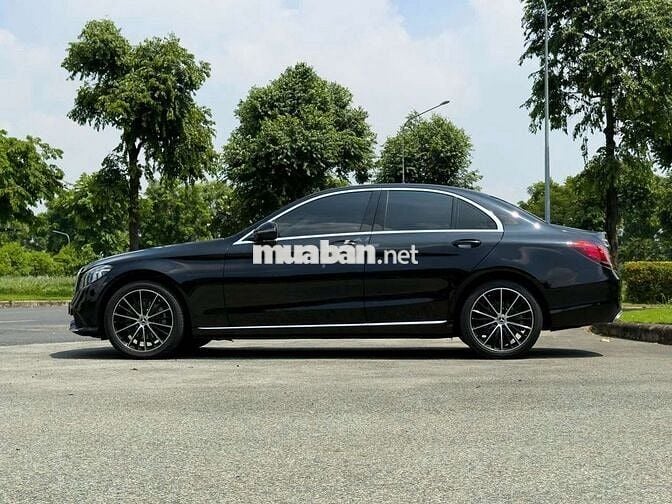 Mercedes-Benz C200 Exclusive 2020 23.600 km