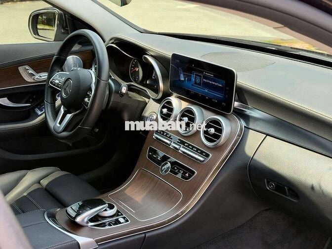 Mercedes-Benz C200 Exclusive 2020 23.600 km