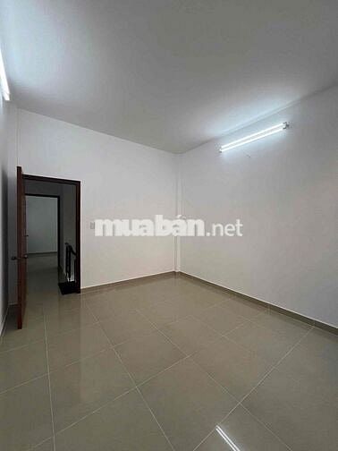 NHÀ MỚI KENGGGG 100% CÒN MÙI SƠN 4x13m. CÓ PN TẦNG TRỆT