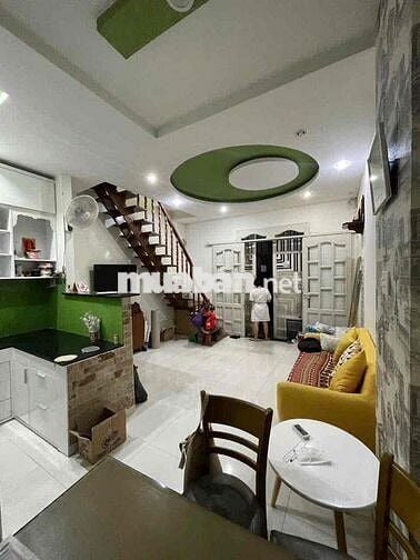 Cho thuê nhà nc 2pn2wc. THÍCH QUẢNG ĐỨC P5,PN