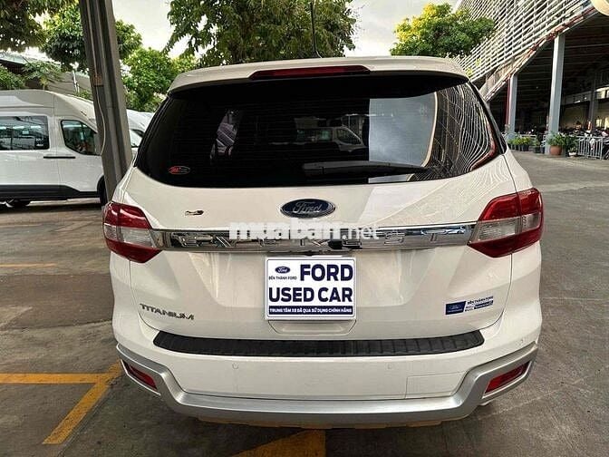 Ford Everest Titanium 2020. bảo hành hãng. 805tr