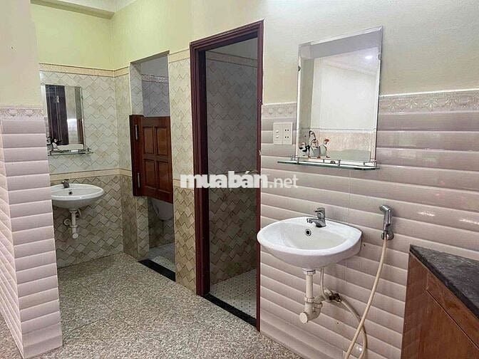 Nhà Mặt Tiền 5 Phòng Ngủ Full Nội Thất