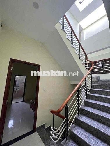 Nhà Mặt Tiền 5 Phòng Ngủ Full Nội Thất