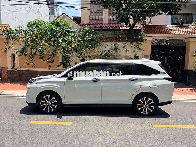 Toyota Veloz Top phiên bản cao cấp sx 2022