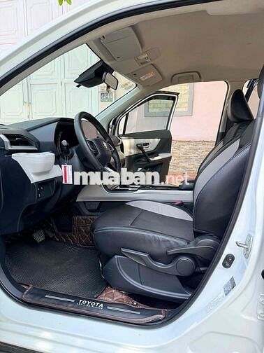 Toyota Veloz Top phiên bản cao cấp sx 2022