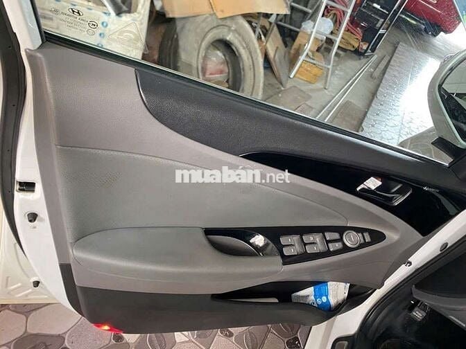 Hyundai Sonata 2011 Trắng 92000 km