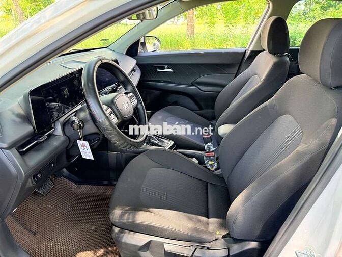 Hyundai Accent 2025 Số tự động 10.000 km Trắng