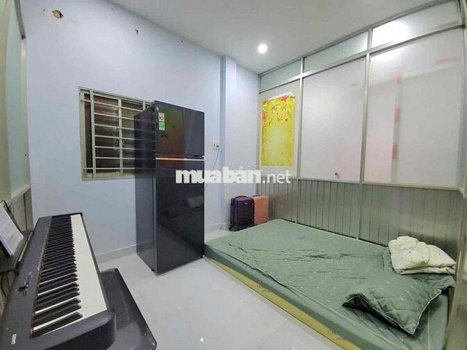 Giá: 4.5 tỷ 127/ Ni Sư Huỳnh Liên 50m2, 2 tầng, DT: 4.1 x 12.5, P10