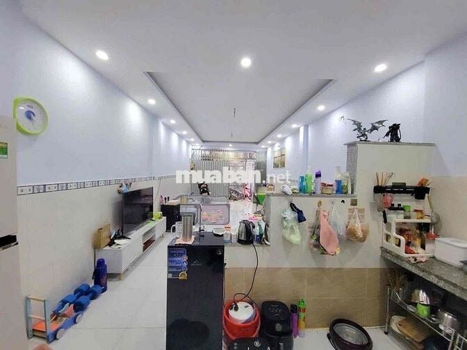 Giá: 4.5 tỷ 127/ Ni Sư Huỳnh Liên 50m2, 2 tầng, DT: 4.1 x 12.5, P10