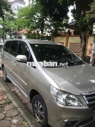 Toyota Innova 2015 Số sàn Vàng cát