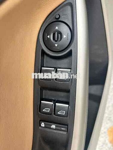 Ford Focus 2017 Xám Da bò 5 chỗ