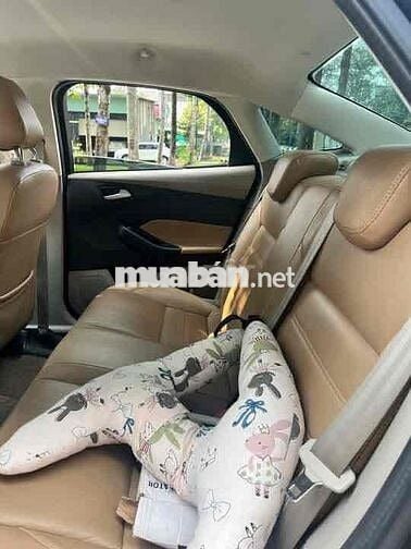 Ford Focus 2017 Xám Da bò 5 chỗ