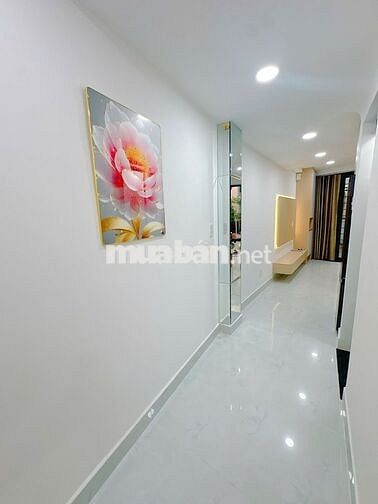 MT Phú Nhuận Chỉ 7,9 Tỷ - Nhà Đẹp 4 Lầu Sân Thượng Khu Phan Xích Long.