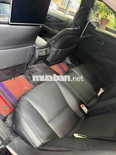 Lexus LS 460 Đen 5 chỗ
