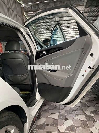 Hyundai Sonata 2011 Trắng 92000 km