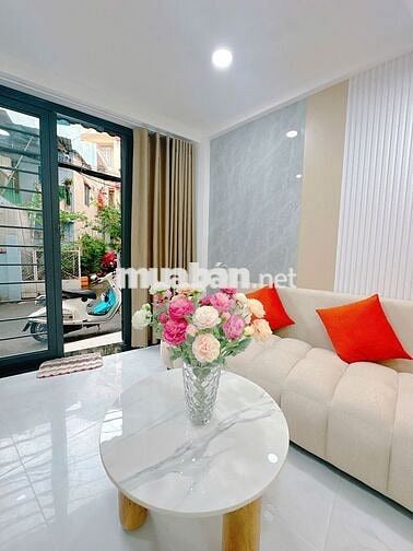 MT Phú Nhuận Chỉ 7,9 Tỷ - Nhà Đẹp 4 Lầu Sân Thượng Khu Phan Xích Long.
