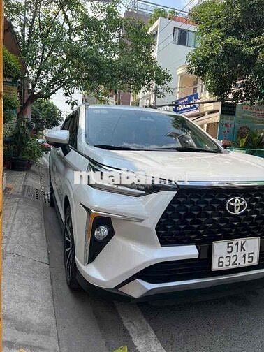 Toyota Veloz Cross Bản Top