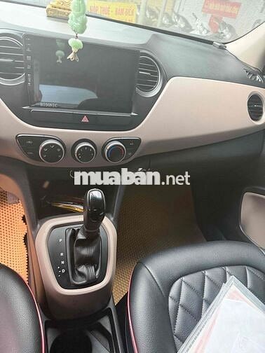 Hyundai i10 2016 Số tự động Bạc