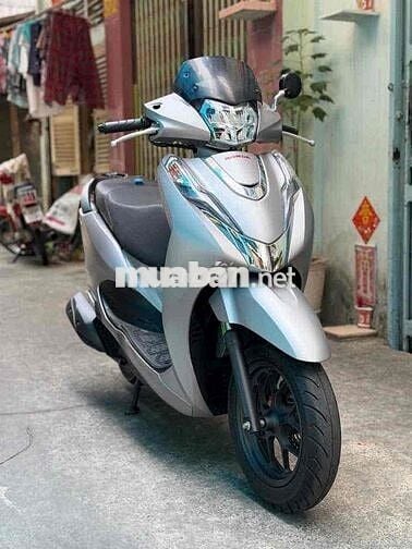 Honda Lead 125 4 Valve Phiên Bản Đặc Biệt 2023 Bạc