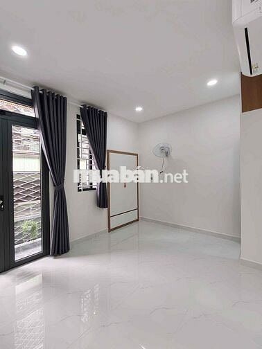 NHÀ MỚI ĐẸP 30m2 2PN + 3NVS -NỘI THẤT, ĐƯỜNG NGUYỄN KHUYẾN, BìNH THẠNH