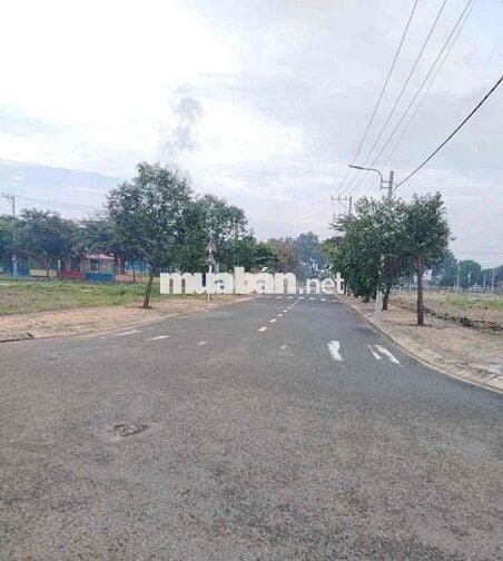 Bán DN giá siêu hời tại Khu dân cư Đức Phát 3. 3,9 tỷ, 95m2
