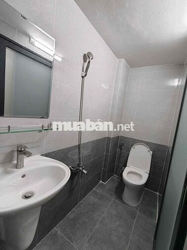 NHÀ MỚI ĐẸP 30m2 2PN + 3NVS -NỘI THẤT, ĐƯỜNG NGUYỄN KHUYẾN, BìNH THẠNH