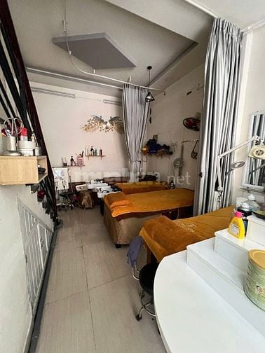 SANG NHÀ NGUYÊN CĂN LÀM SPA – MẶT TIỀN VĨNH HỘI Q4