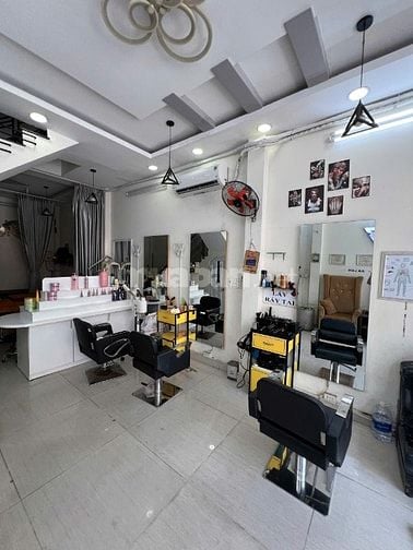 SANG NHÀ NGUYÊN CĂN LÀM SPA – MẶT TIỀN VĨNH HỘI Q4