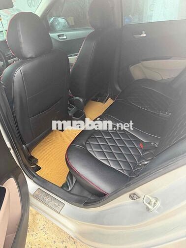 Hyundai i10 2016 Số tự động Bạc