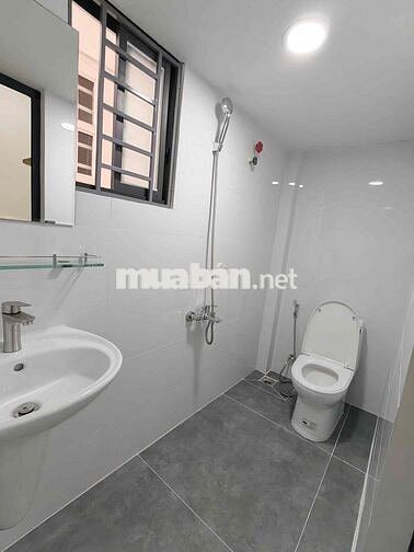 NHÀ MỚI ĐẸP 30m2 2PN + 3NVS -NỘI THẤT, ĐƯỜNG NGUYỄN KHUYẾN, BìNH THẠNH