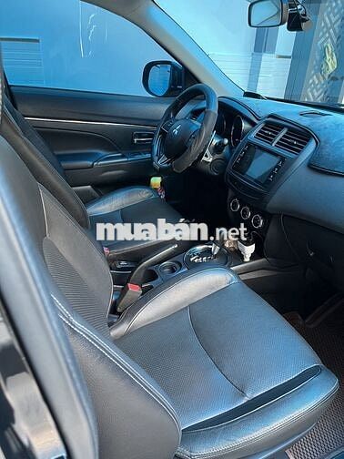 Mitsubishi Outlander Sport 2016 Đen 40.000 km