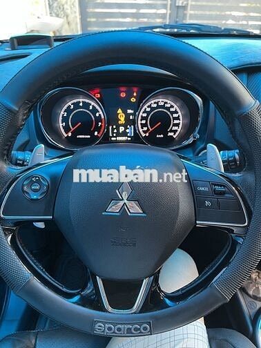 Mitsubishi Outlander Sport 2016 Đen 40.000 km