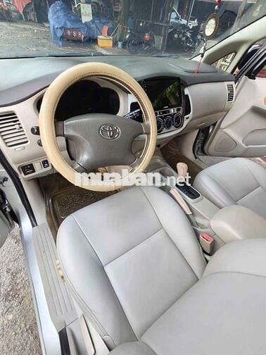 Toyota Innova V 2011 Số tự động Bạc