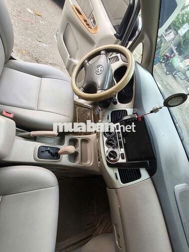 Toyota Innova V 2011 Số tự động Bạc